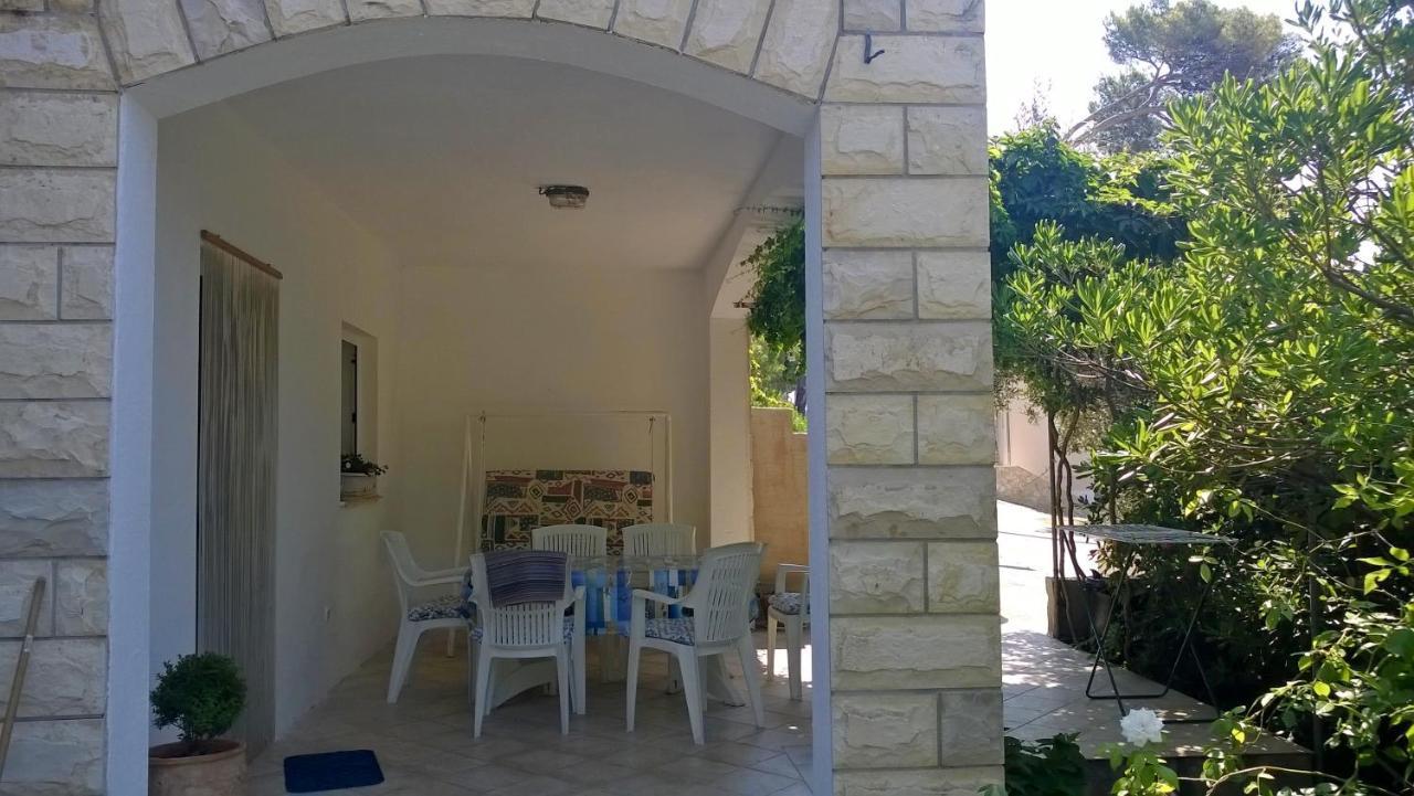 Apartments With A Parking Space Ivan Dolac, Hvar - 15784 Bagian luar foto
