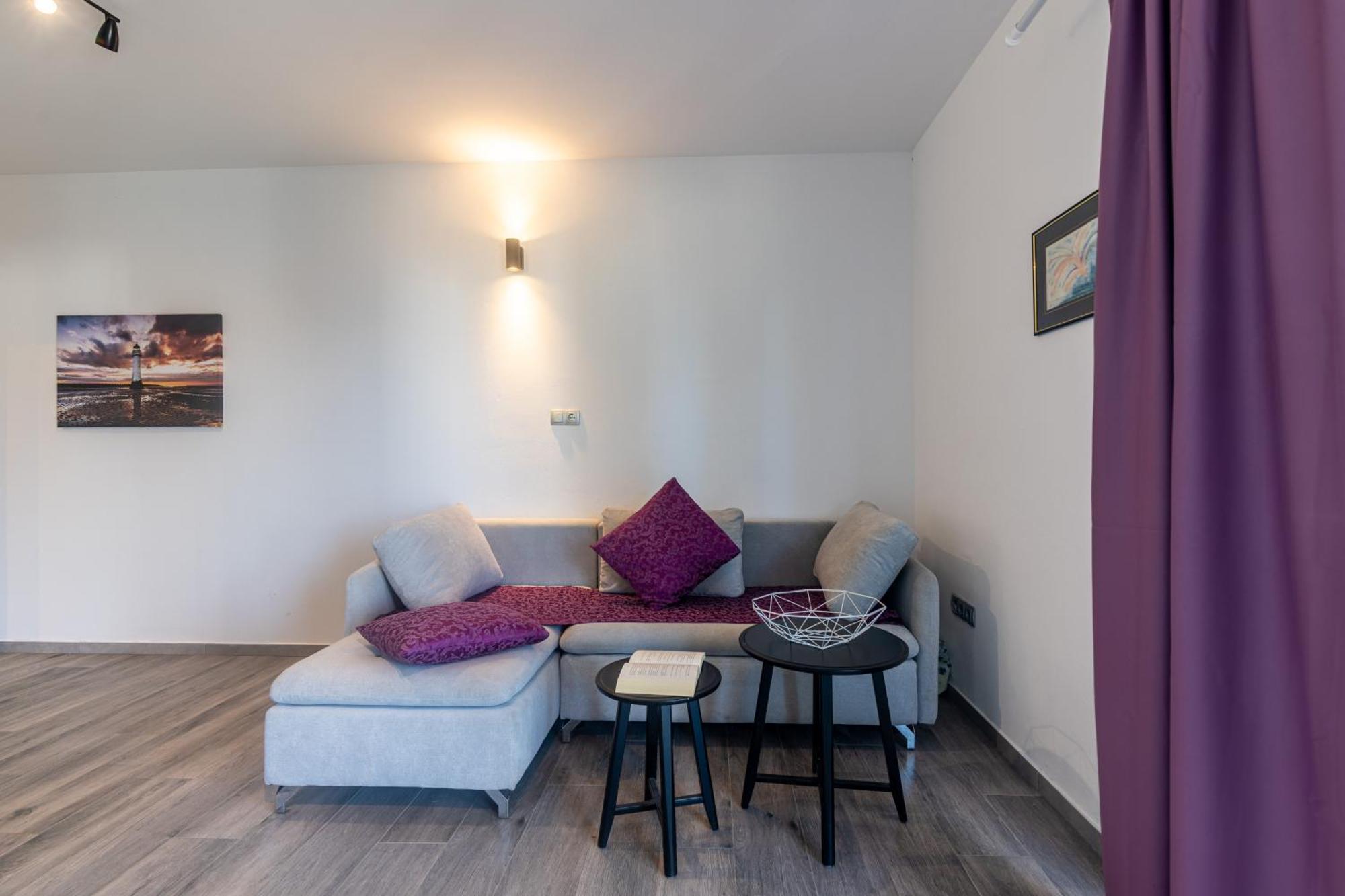Apartments With A Parking Space Ivan Dolac, Hvar - 15784 Ruang foto