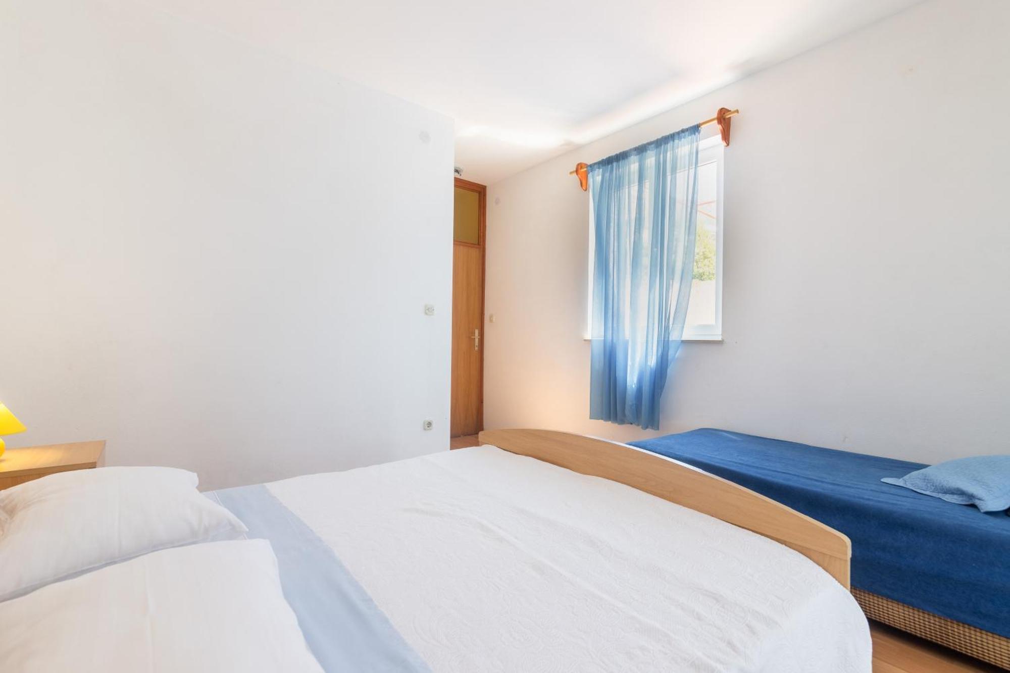 Apartments With A Parking Space Ivan Dolac, Hvar - 15784 Ruang foto