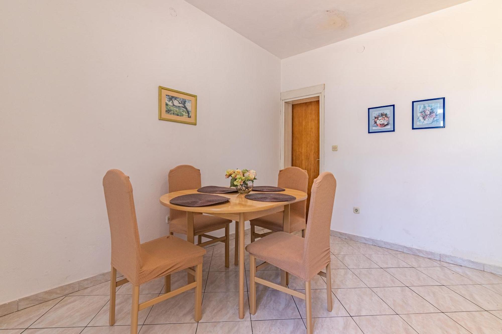 Apartments With A Parking Space Ivan Dolac, Hvar - 15784 Ruang foto